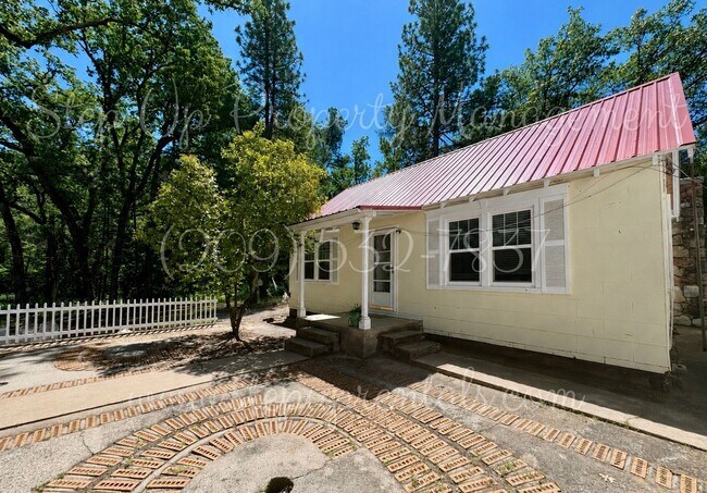 Building Photo - 21313 Phoenix Lake Rd