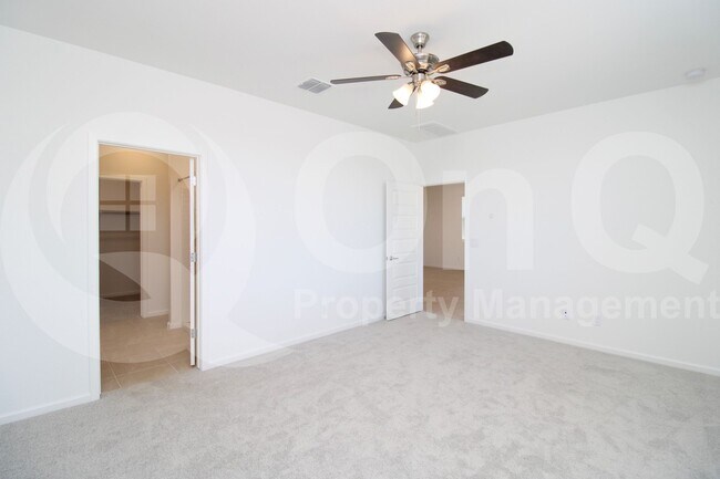 Building Photo - 4715 E Danta St