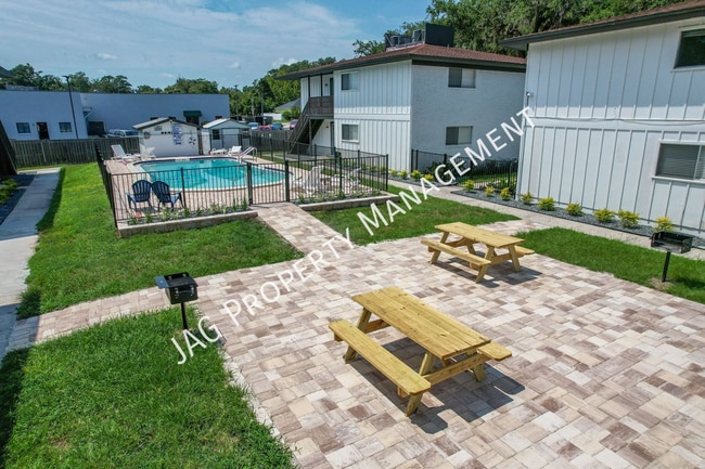 Building Photo - 1426 Berrier St