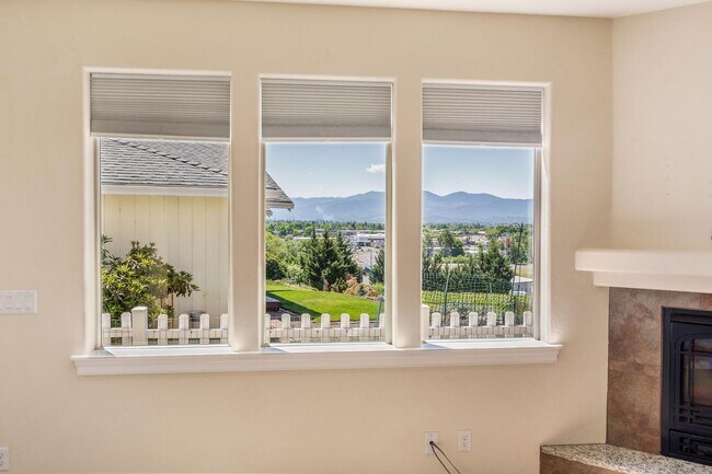 Building Photo - 1512-1514 Hartell Street - 1514 Hartell