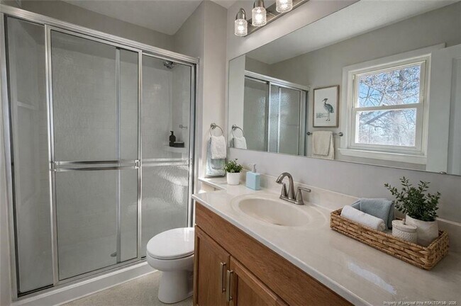 Building Photo - 6811 Mangrove Dr