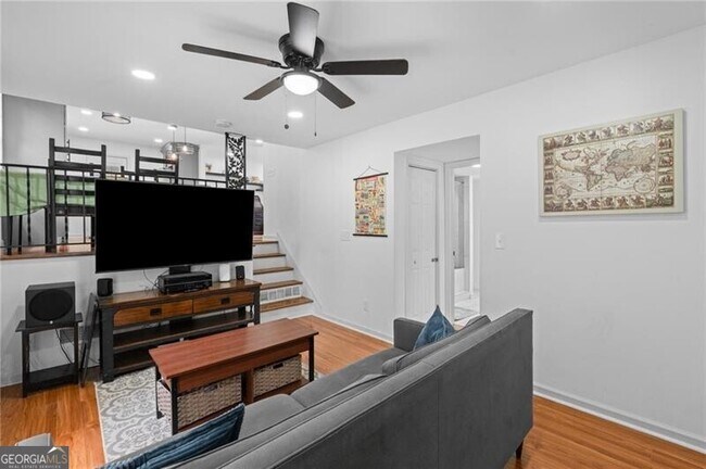 Building Photo - 799 Pine Roc Dr