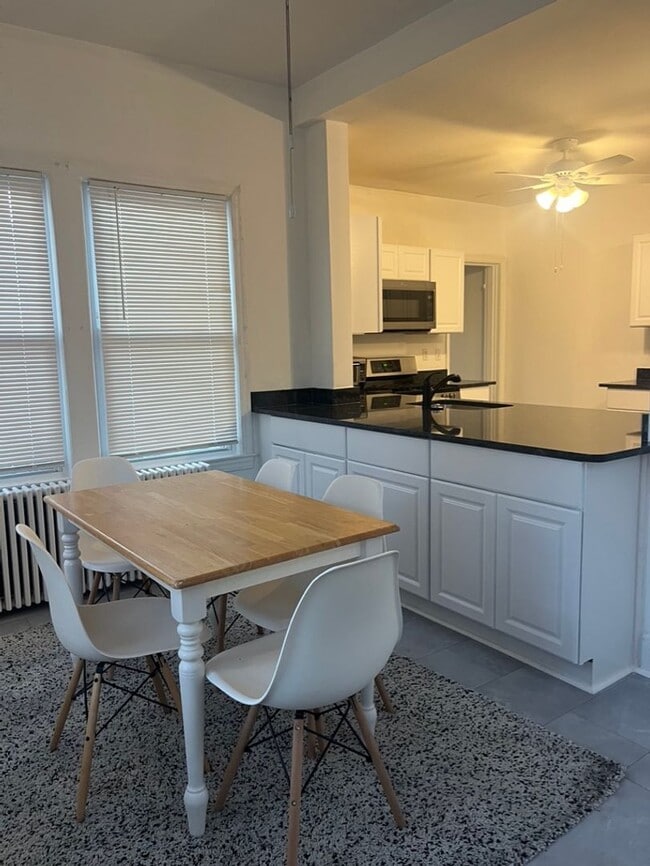 Building Photo - Brookland Grand 4917 sqft 8bd 3.5bth Home | Huge Front Porch | Large Back Yard