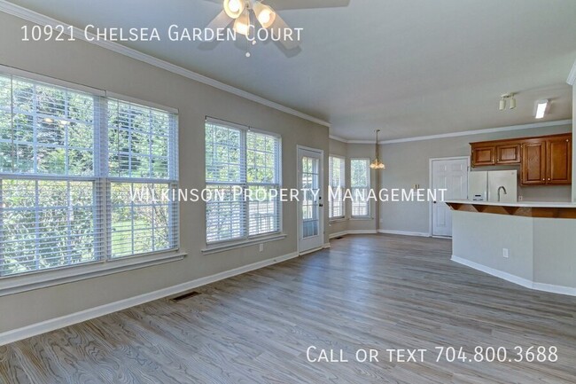 Building Photo - 10921 Chelsea Garden Ct