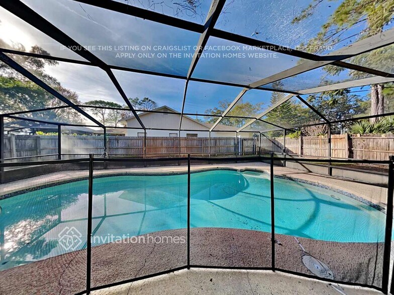 Building Photo - 4444 Summer Oak Dr