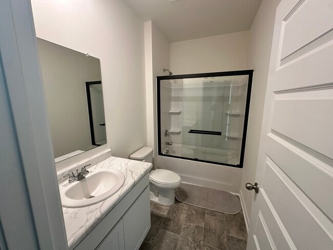 Building Photo - 134 Oakchase Pk Ln