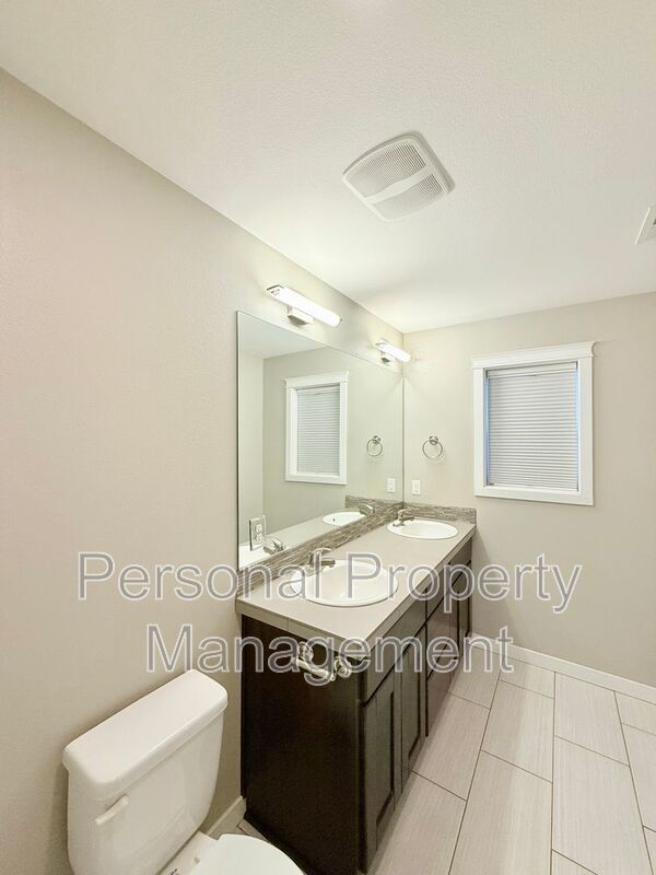 Building Photo - 4501 NE 91st Way