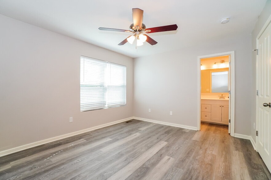 Building Photo - 3978 Lavender Ridge Dr