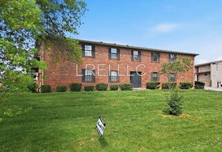 Building Photo - 176 Thistlewood Ave