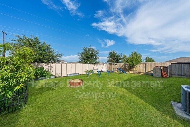 Building Photo - 739 Veloway Trail
