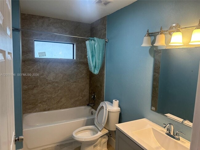 Building Photo - 587 NW 100th St