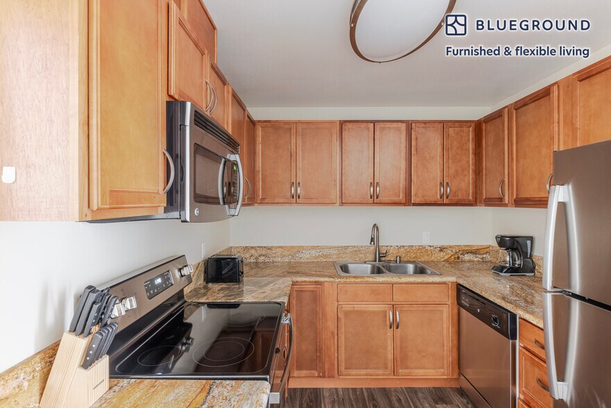 Building Photo - 160 Locksunart Way