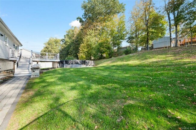 Building Photo - 7 Ohio Dr