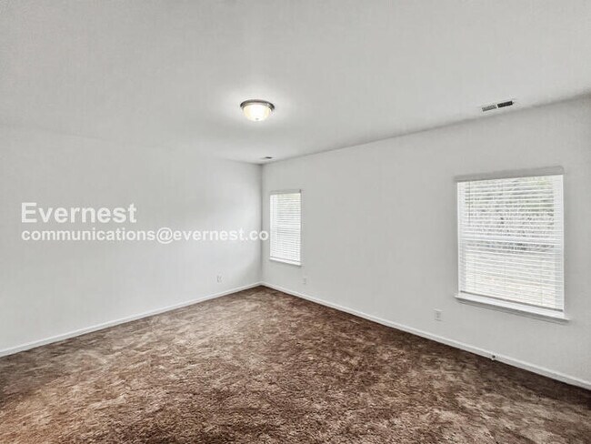 Building Photo - 3231 Briar Chapel Dr