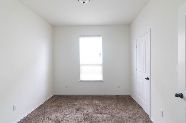 Building Photo - 1131 Aronia Ln