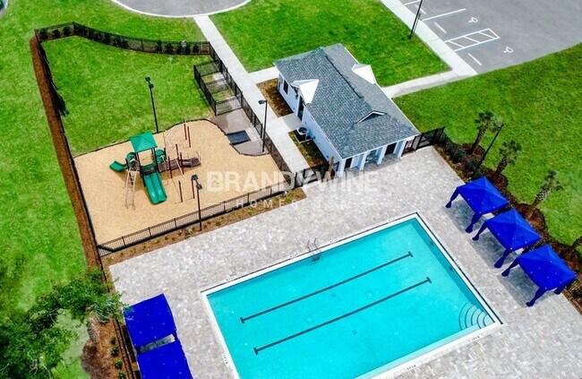 Building Photo - 487 Terabithia Wy
