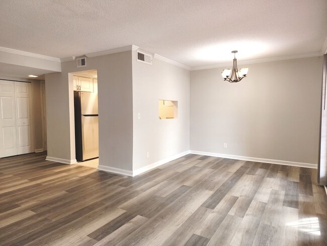 Building Photo - 1 Bedroom 1 Bath located at Colony of San ...