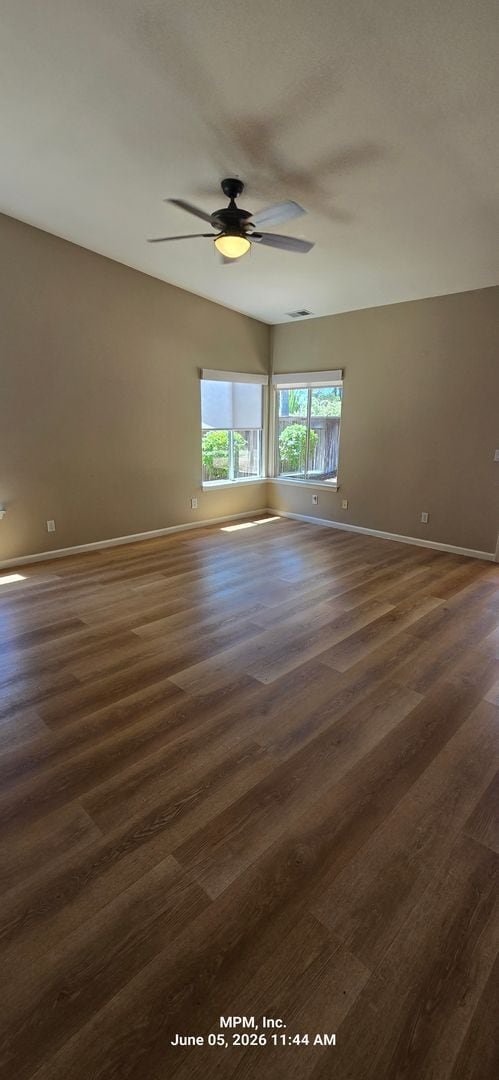 Building Photo - 3 bedroom 2 bath home