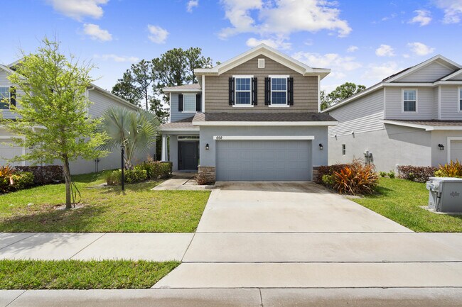 Building Photo - 692 NE Turtleback Trail