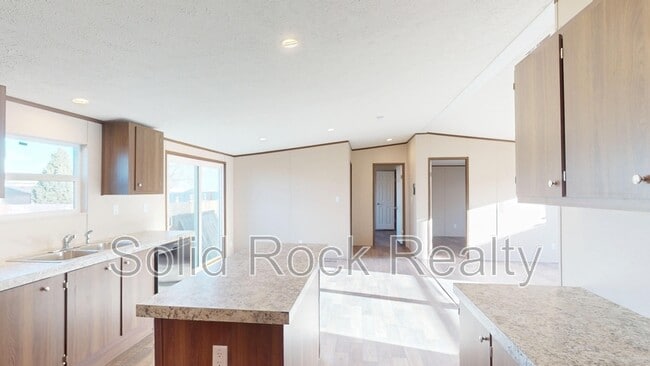 Building Photo - 75 N Curtis Rd