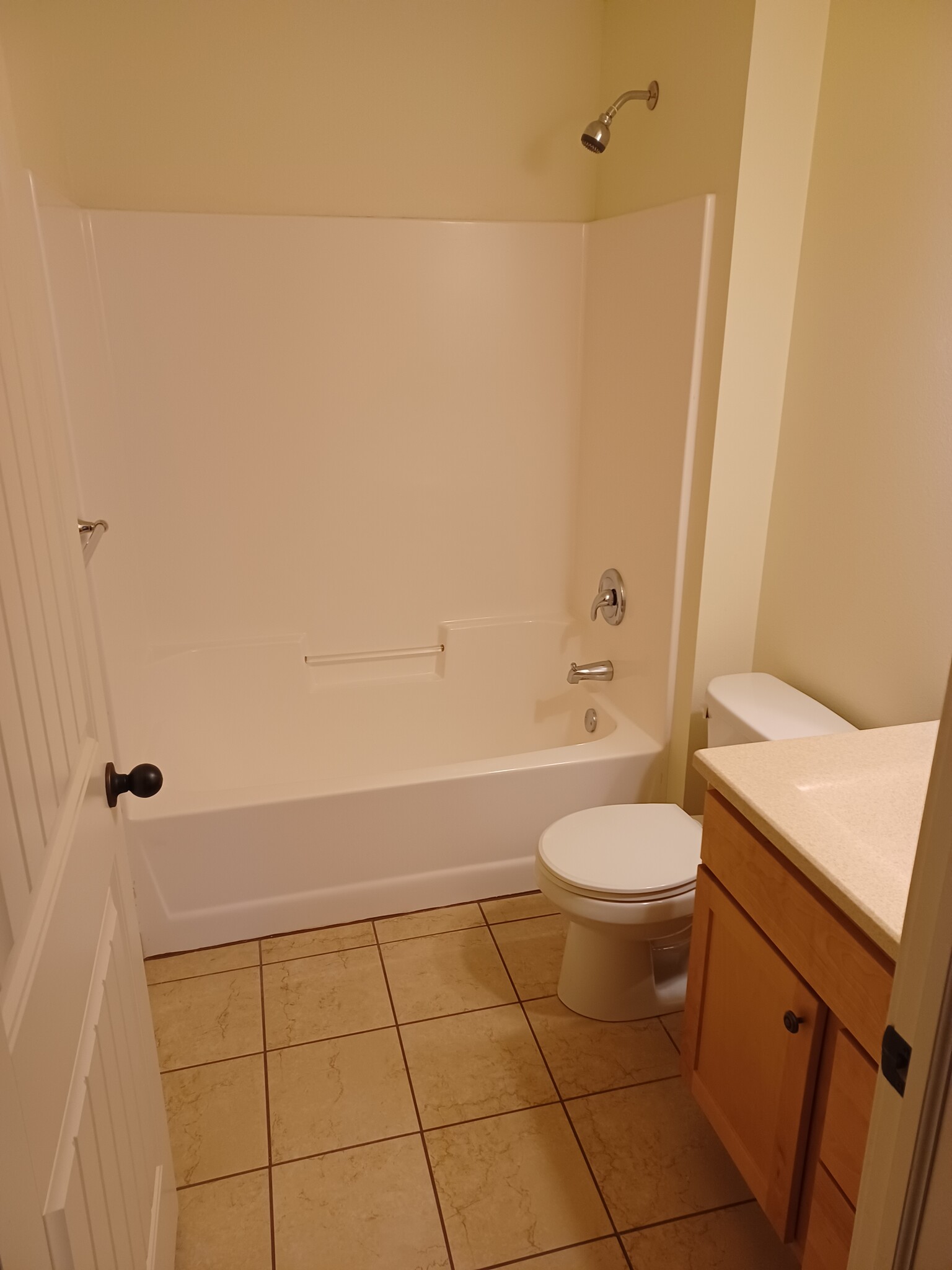 2nd floor bathroom - 2320 Peters Dr