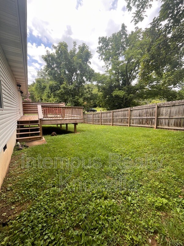 Building Photo - 1333 Willmann Ln