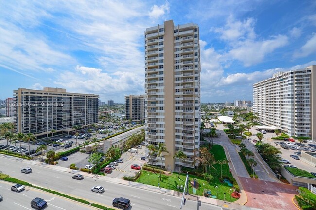 Building Photo - 1980 S Ocean Dr
