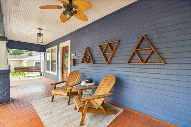 Building Photo - Riverside Heights Historic Bungalow!