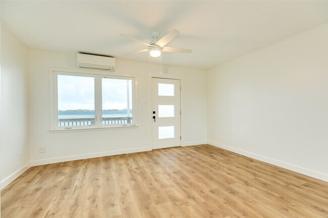 Building Photo - 7204 Avenue N 1/2 Rear