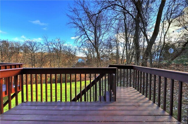 Building Photo - 60 Grove St