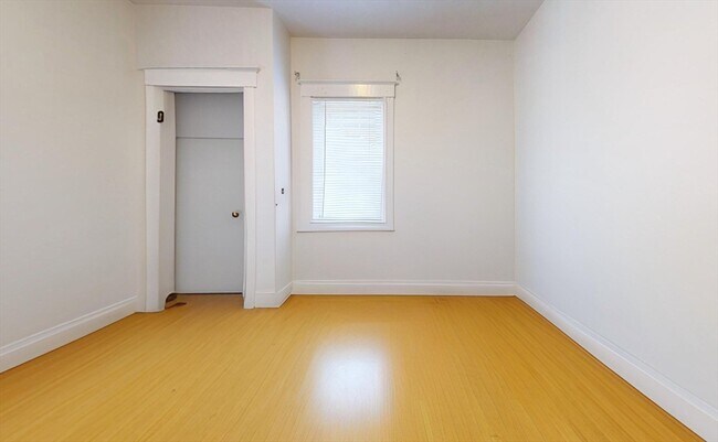 Building Photo - 34 Saranac St