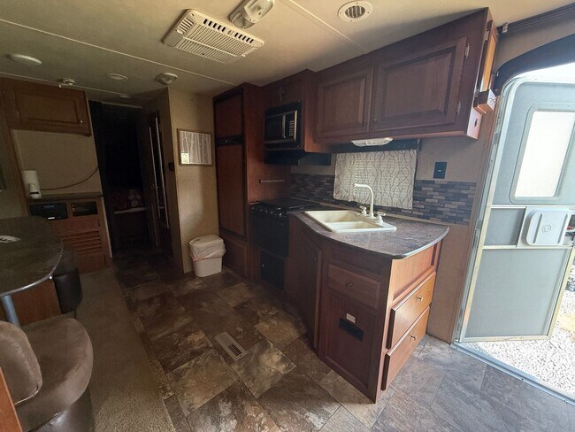 Building Photo - Elizabeth's RV Park