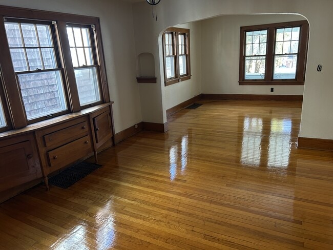 Building Photo - 138 S Francis Ave