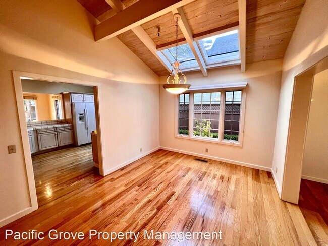 Building Photo - 3 br, 2.5 bath House - 165 Pacific Avenue