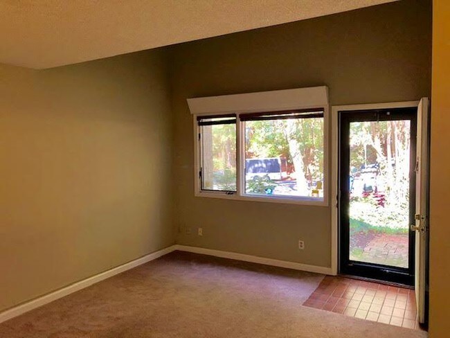 living room - 4411 Kaplan Dr