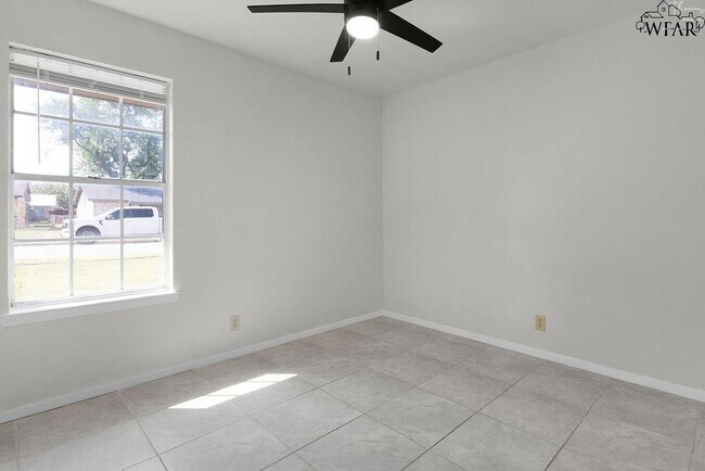 Building Photo - 4837 Colleen Dr