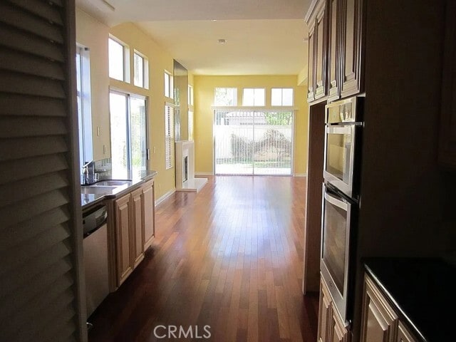 Building Photo - 2657 Plumb Dr
