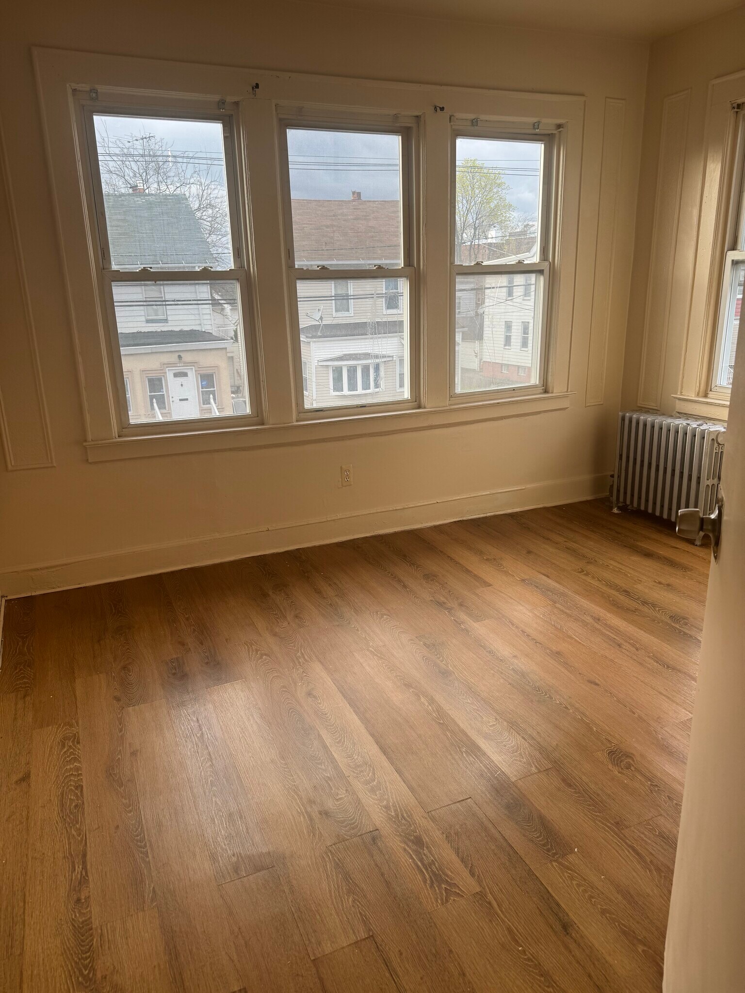 Building Photo - 378 Myrtle Ave