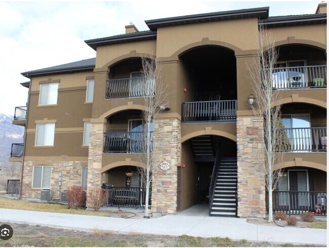 Building Photo - 378 S 2150 W