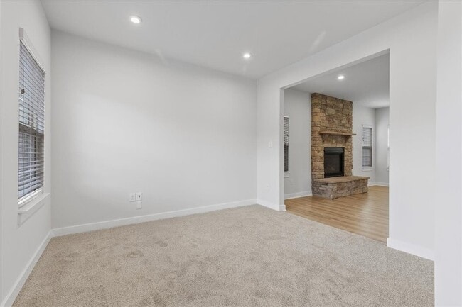 Building Photo - 118 Hamilton Dr