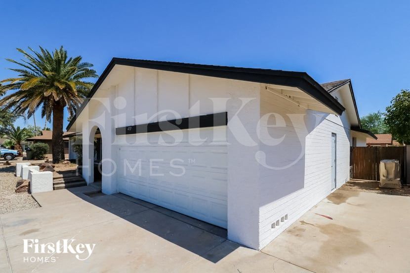 Building Photo - 4717 W Echo Ln