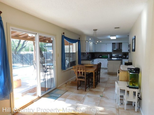 Building Photo - 13218 Tamayo Dr