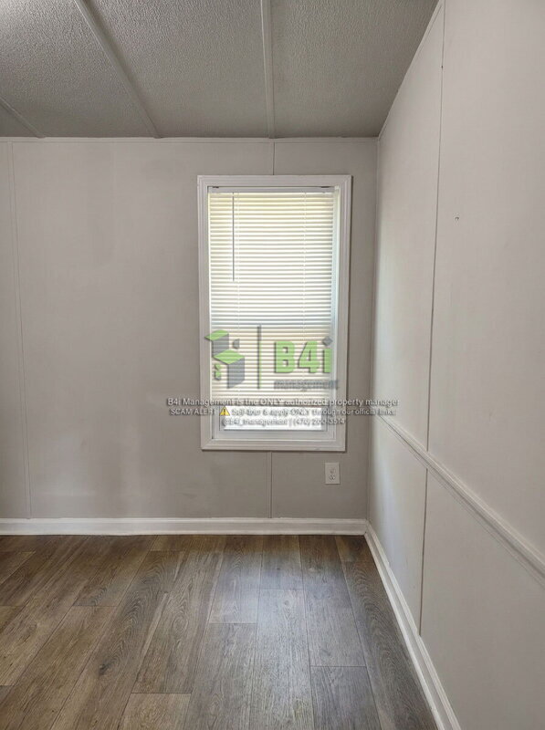 Building Photo - 165 Chapel Hill Cir