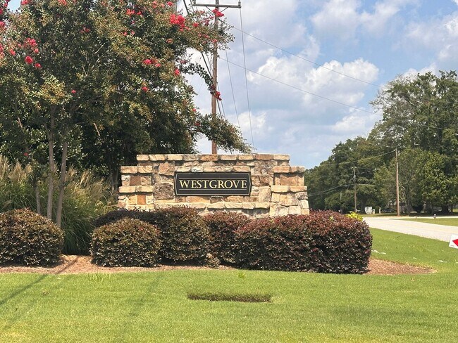 Building Photo - 1668 Burtonwood Dr