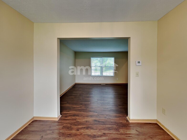 Building Photo - 3437 Oak Bend Blvd