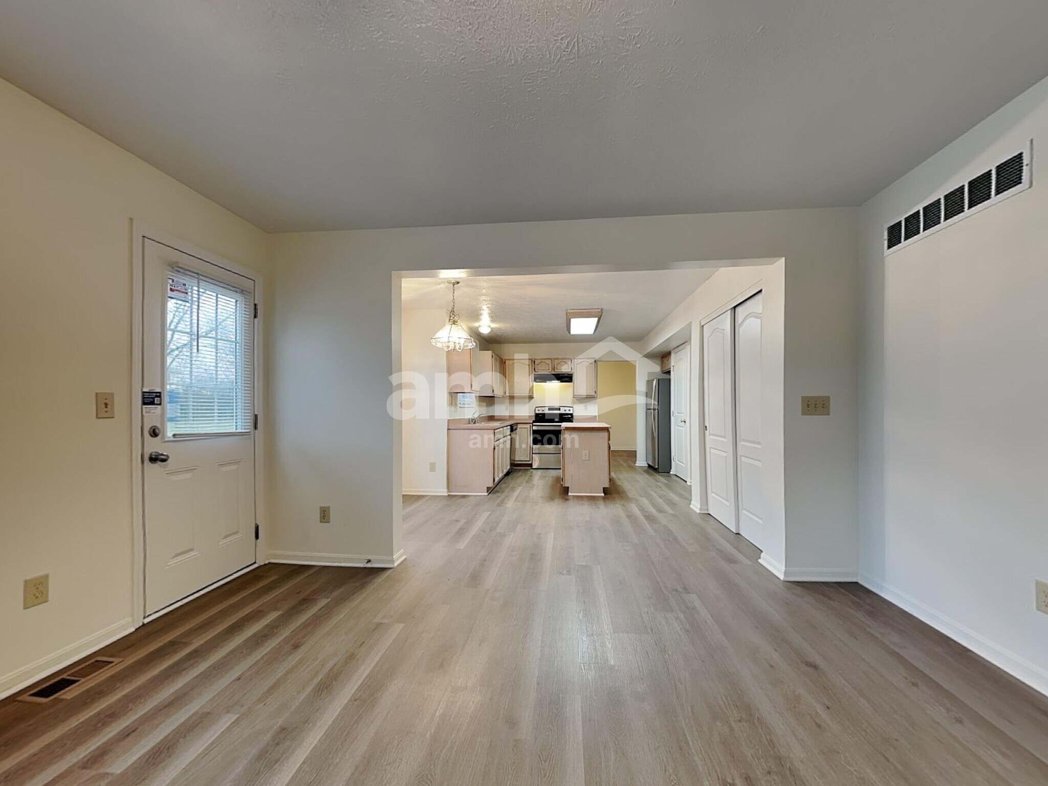 Building Photo - 1813 Willow Brook Ct