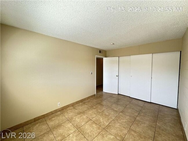 Building Photo - Cozy 4-Bedroom Home Near Las Vegas Strip with Large Yard & Covered Patio