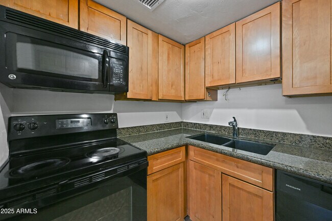 Building Photo - 1234 N 36th St