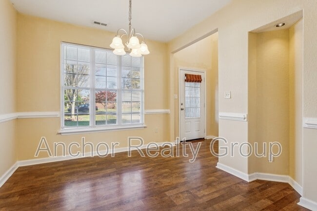 Building Photo - 1519 Elder Ave