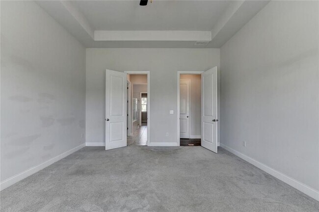 Building Photo - 3695 Andover St